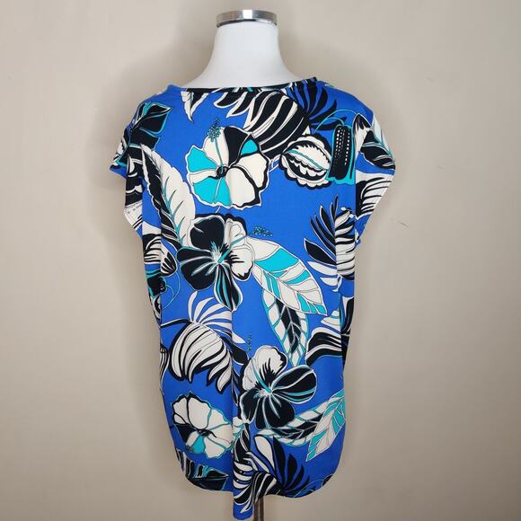 Blue Sol Top Floral Stretchy Cap Sleeve Plus Size - Picture 5 of 6